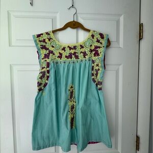 Mi Golondrina Size Small Shirt
